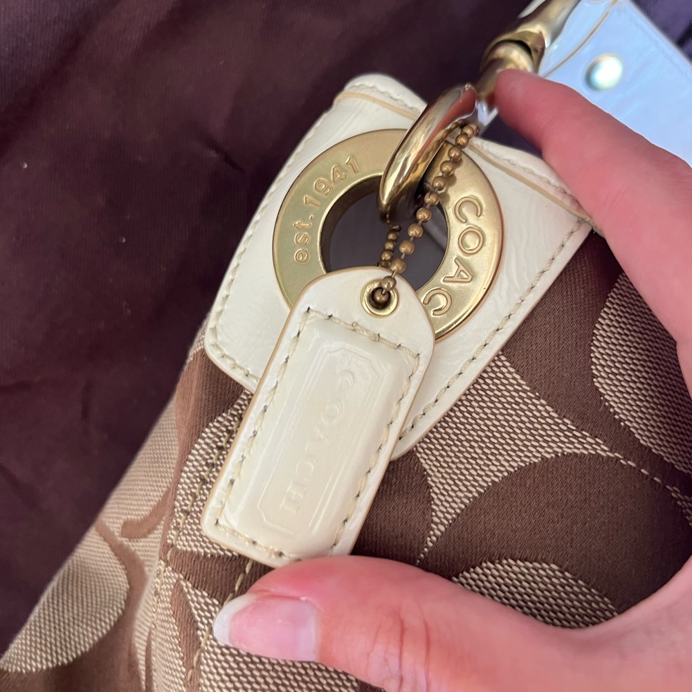 Coach Purse - Picture 8 of 9